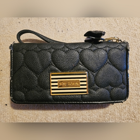 Betsey Johnson Handbags - Betsey Johnson wristlet wallet- puffy black hearts